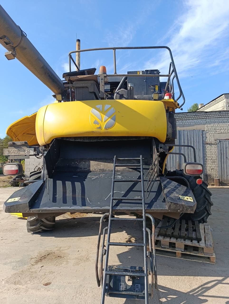 Фото 5 з ремонту — Ремонт паливного бака New Holland Cr 9.80