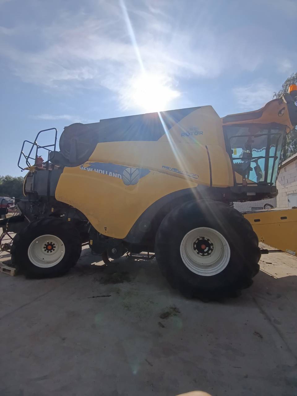 Фото 1 з ремонту — Ремонт паливного бака New Holland Cr 9.80