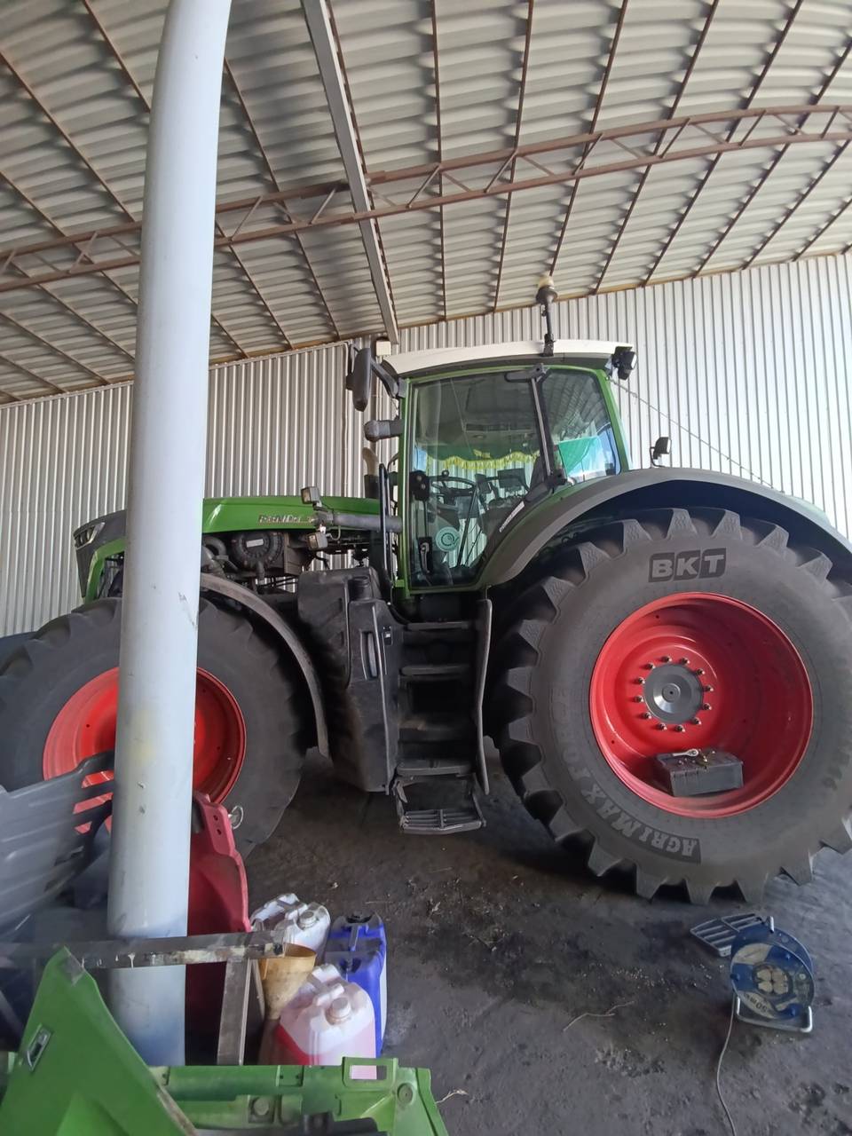 Фото 3 з ремонту — Ремонт паливного бака Fendt 4038