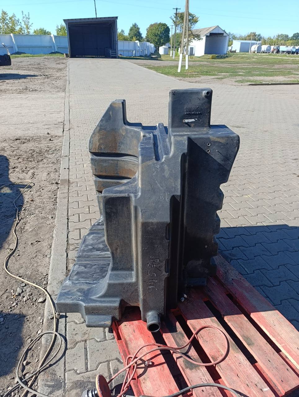 Фото 15 з ремонту — Ремонт паливного бака New Holland T8.390 — Суха Грунь