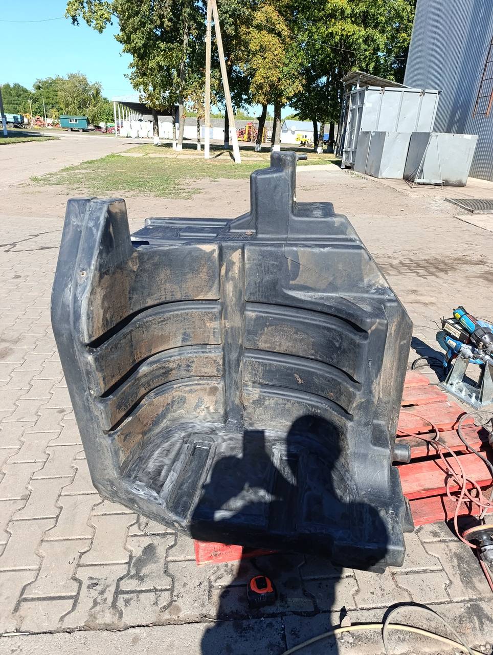 Фото 9 з ремонту — Ремонт паливного бака New Holland T8.390 — Суха Грунь
