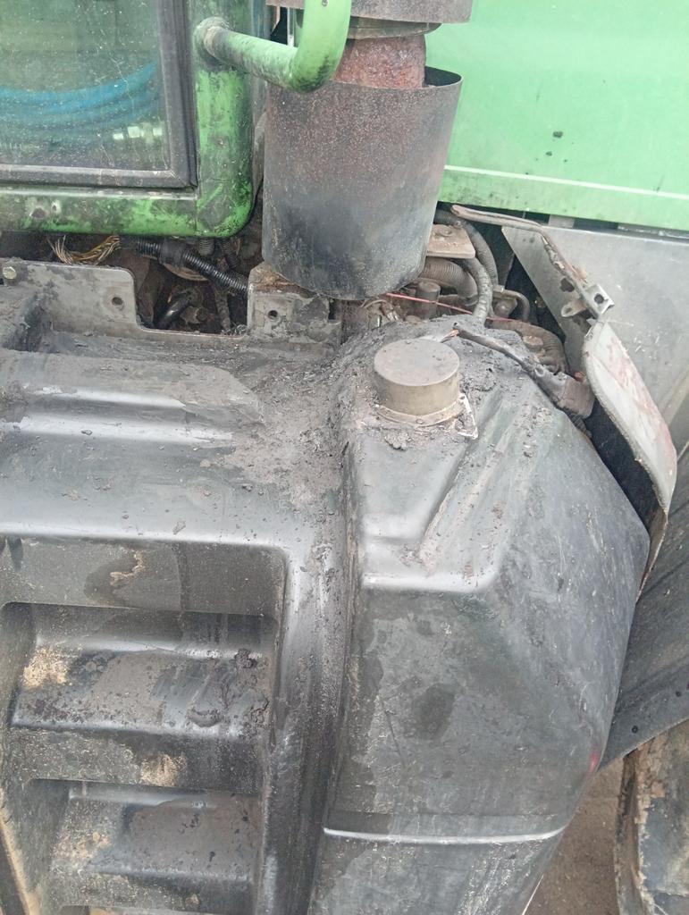 Фото 4 з ремонту — Ремонт паливного бака Fendt 930