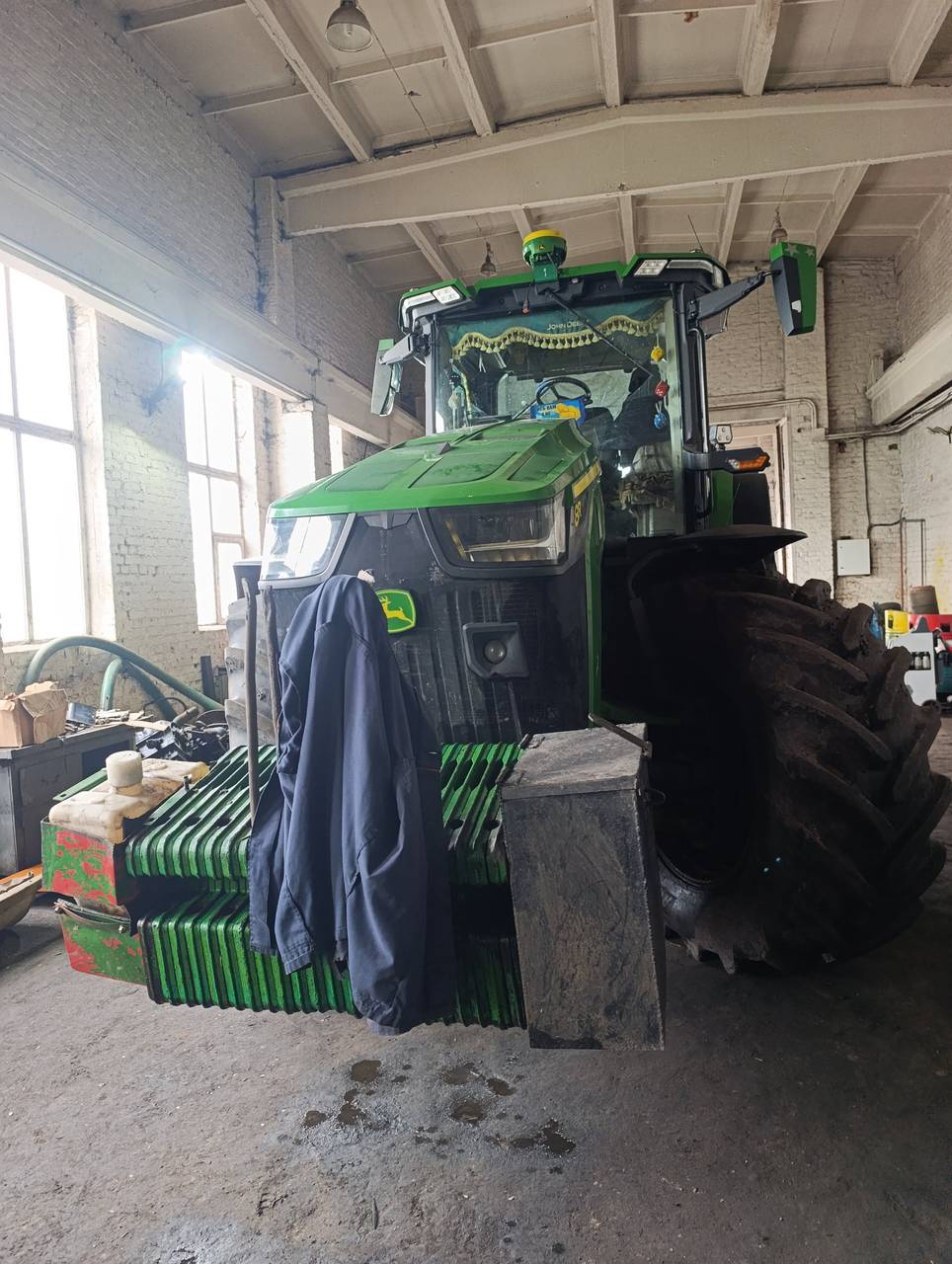 Фото 10 з ремонту — Ремонт паливного бака John Deere 8R410 — Городище