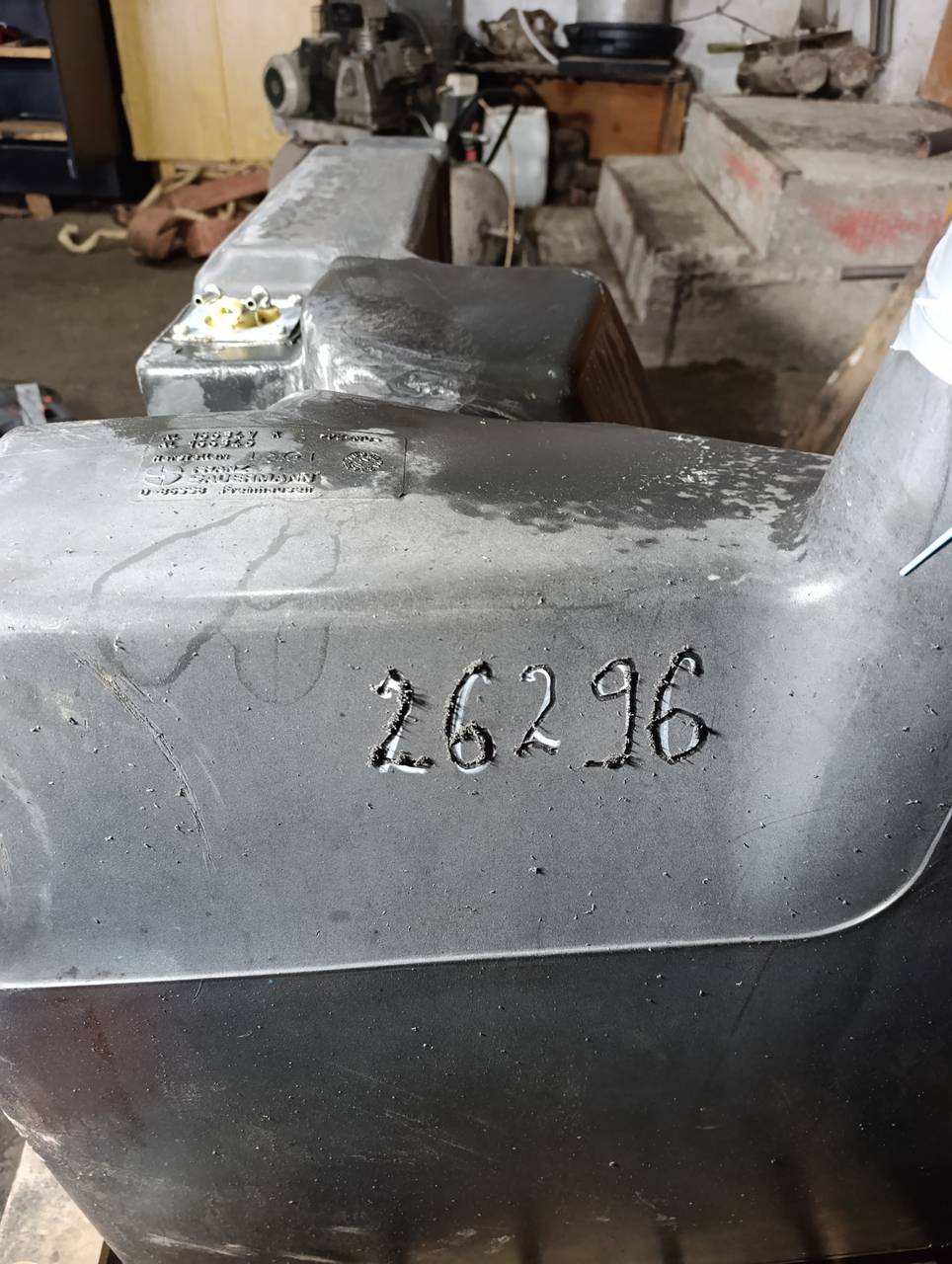 Фото 10 з ремонту — Ремонт паливного бака John Deere 6930 — жовтень 2026
