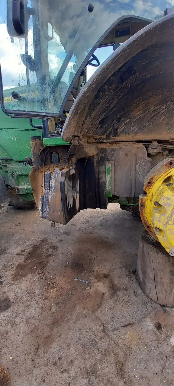 Фото 10 з ремонту — Ремонт паливного бака John Deere 8430 — Бородянська селищна громада