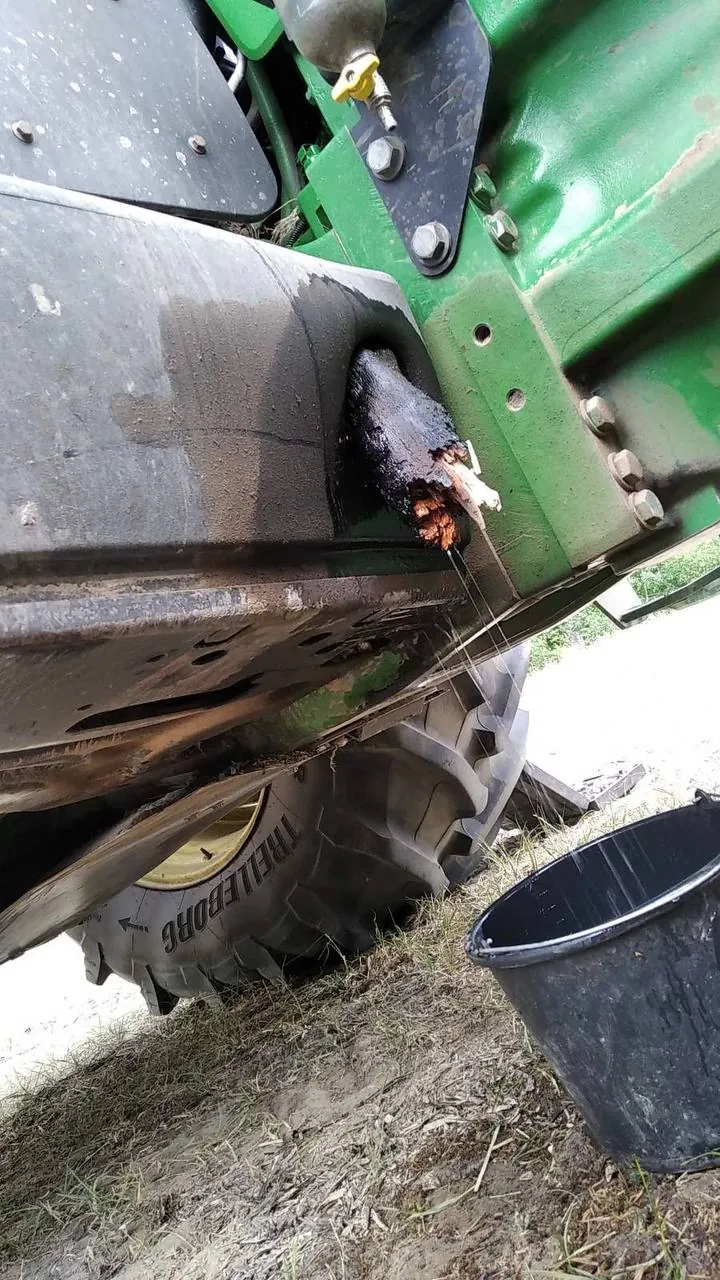 Фото 6 з ремонту — Ремонт паливного бака John Deere 8335 — Васьковичі