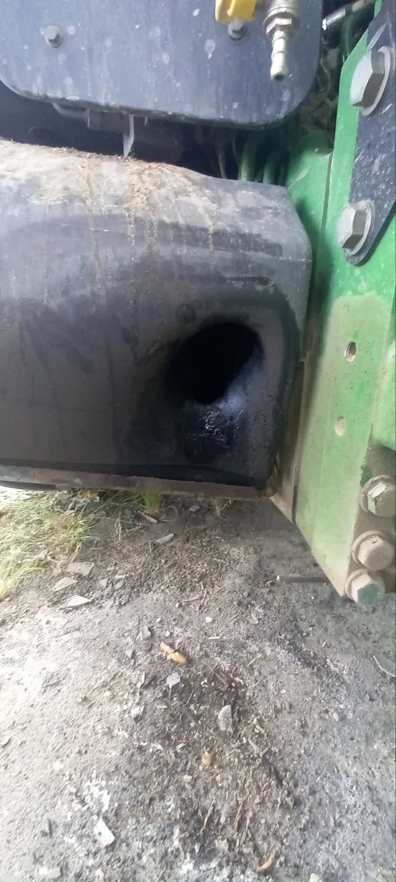 Фото 11 з ремонту — Ремонт паливного бака John Deere 8335 — Васьковичі