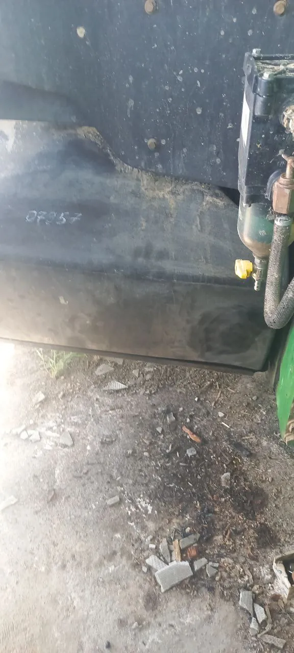 Фото 20 з ремонту — Ремонт паливного бака John Deere 8335 — Васьковичі