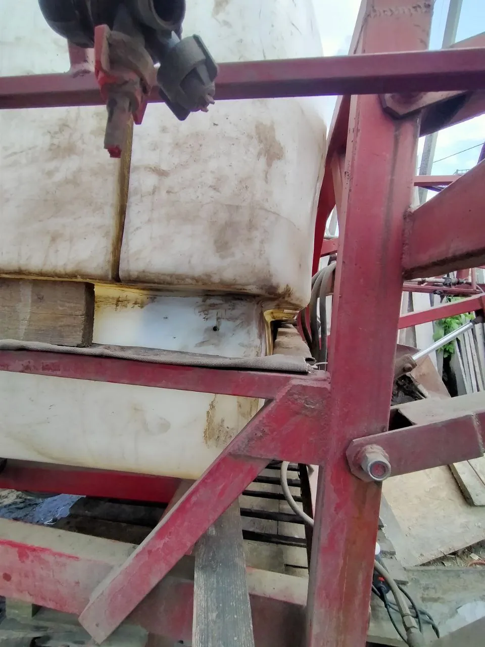 Фото 37 з ремонту — Ремонт бочки обприскувача ОП Богуслав 2000 — Кагарлицька міська громада