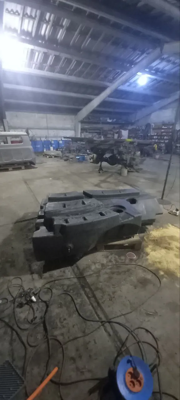 Фото 13 з ремонту — Ремонт паливного бака Claas Lexion 580 — Долинське