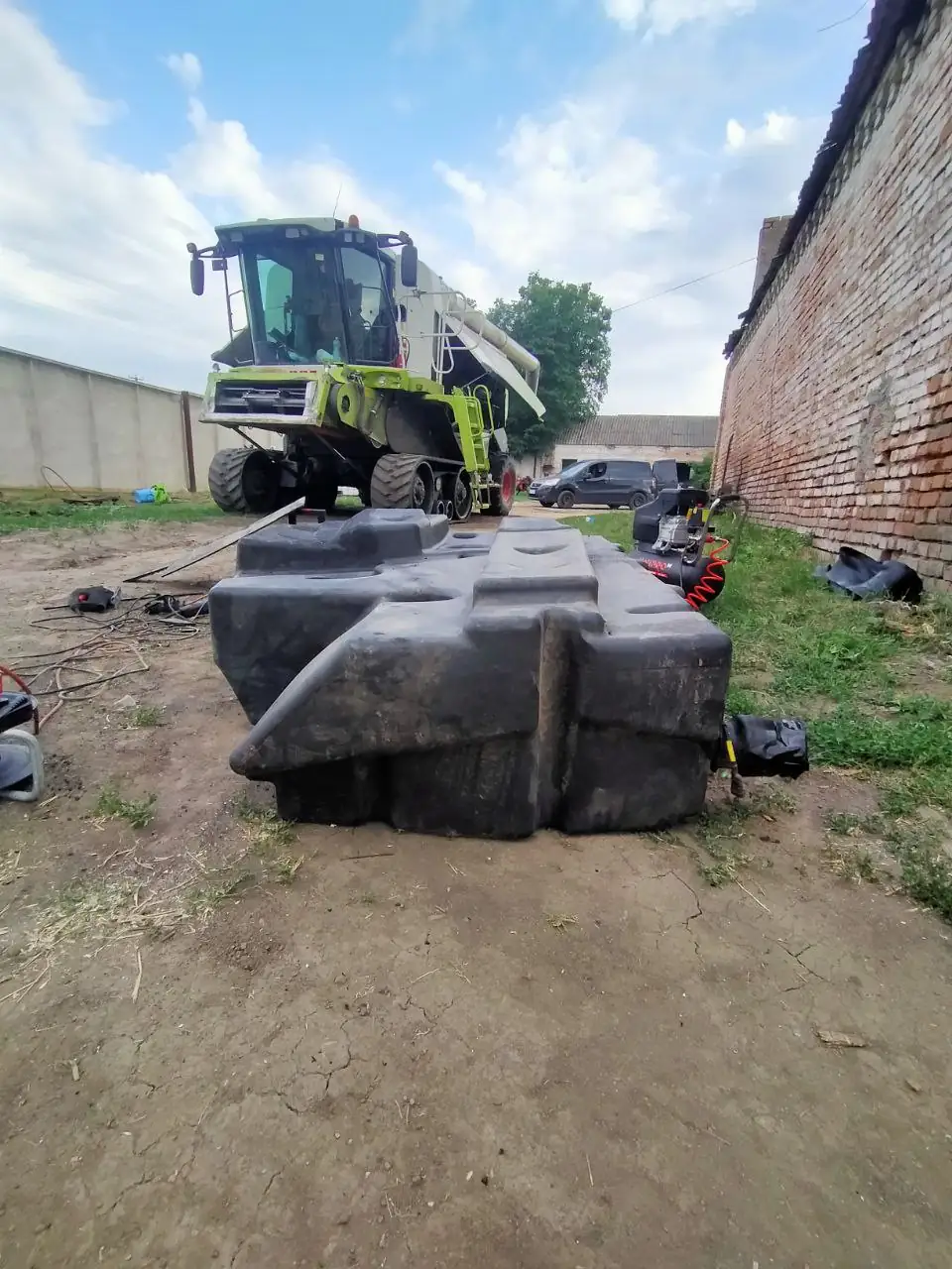 Фото 6 з ремонту — Ремонт паливного бака Claas Lexion 600 — Дубова