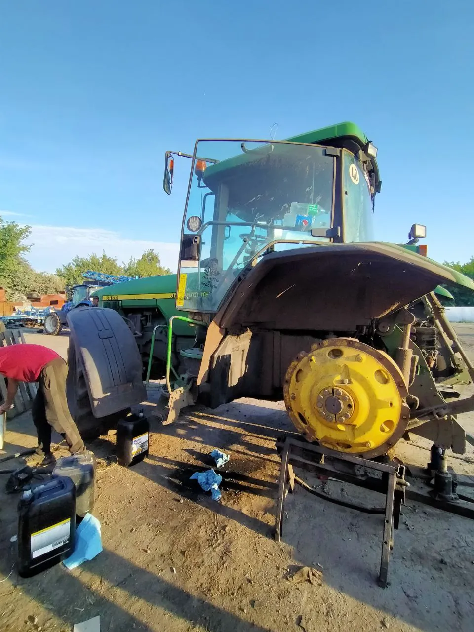 Фото 6 з ремонту — Ремонт паливного бака John Deere 8400 — Малі Коровинці