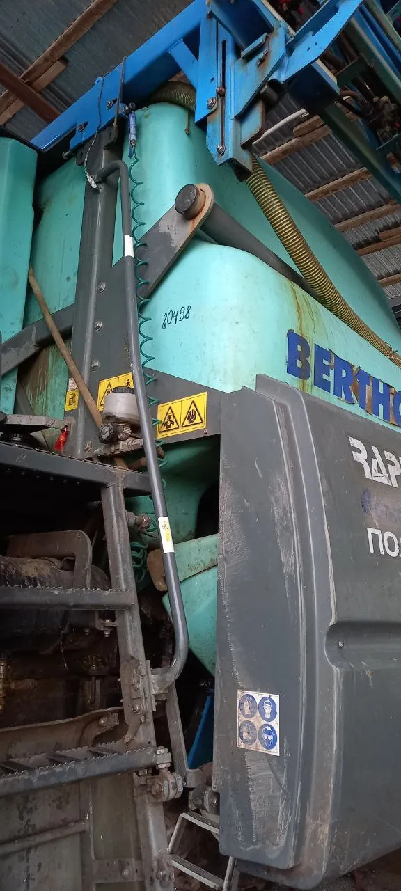 Фото 9 з ремонту — Ремонт бочки обприскувача Berthoud Rapter 3240 — Шепетівка