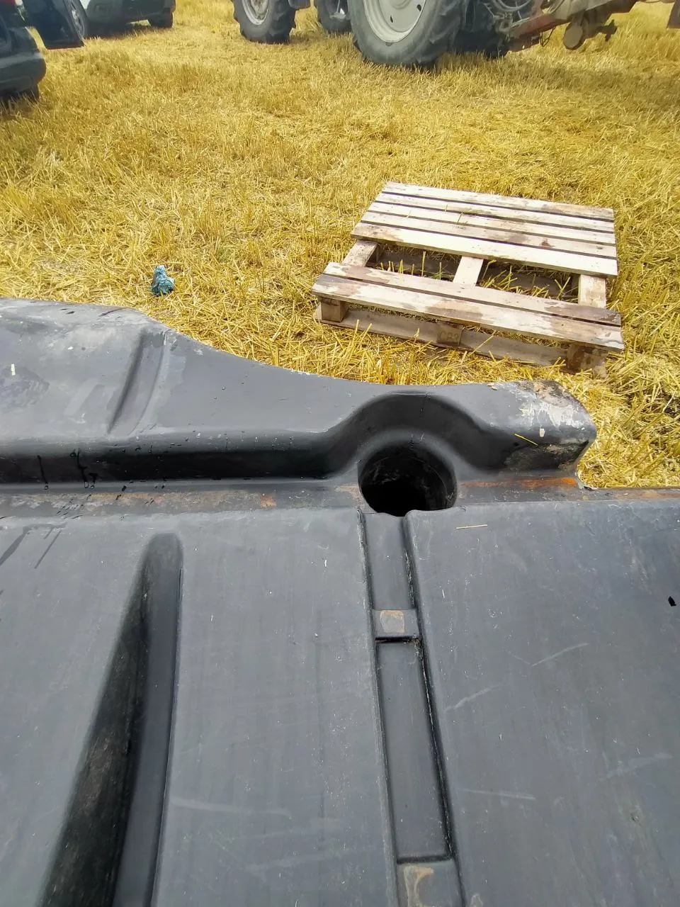 Паливний бак — Claas Lexion 560