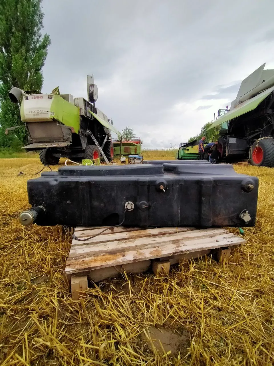 Фото 8 з ремонту — Ремонт паливного бака Claas Lexion 560 — Кулига