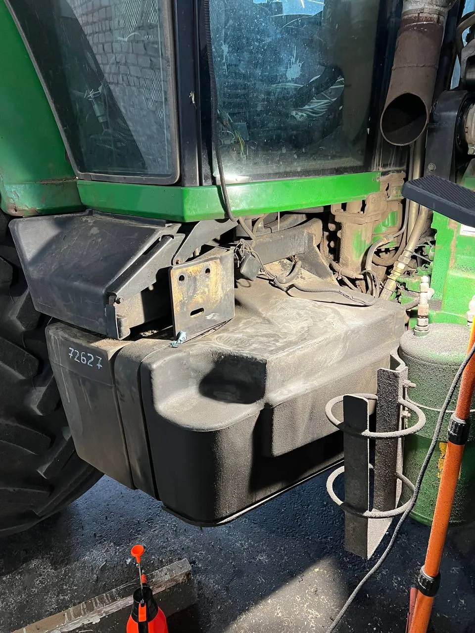 Фото 9 з ремонту — Ремонт паливного бака John Deere 8400 — Приютівська селищна громада