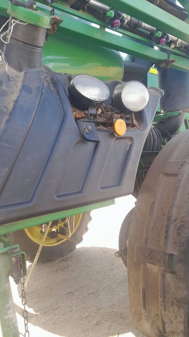 Ремонт паливного бака John Deere — Забріддя