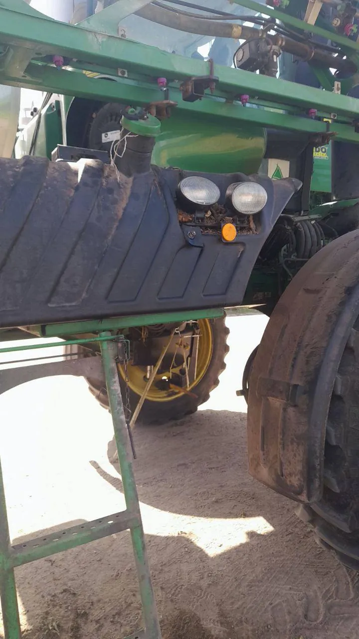 Паливний бак — John Deere