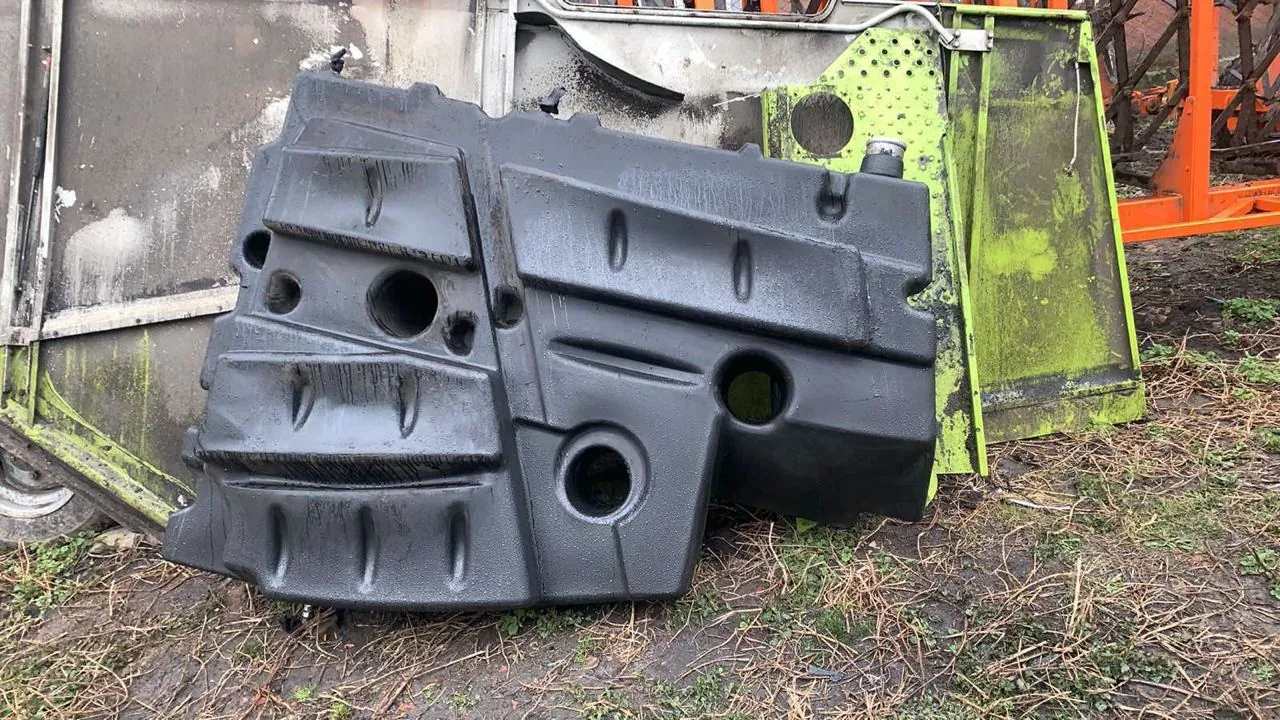 Ремонт паливного бака Claas Lexion 560 — Саражинка