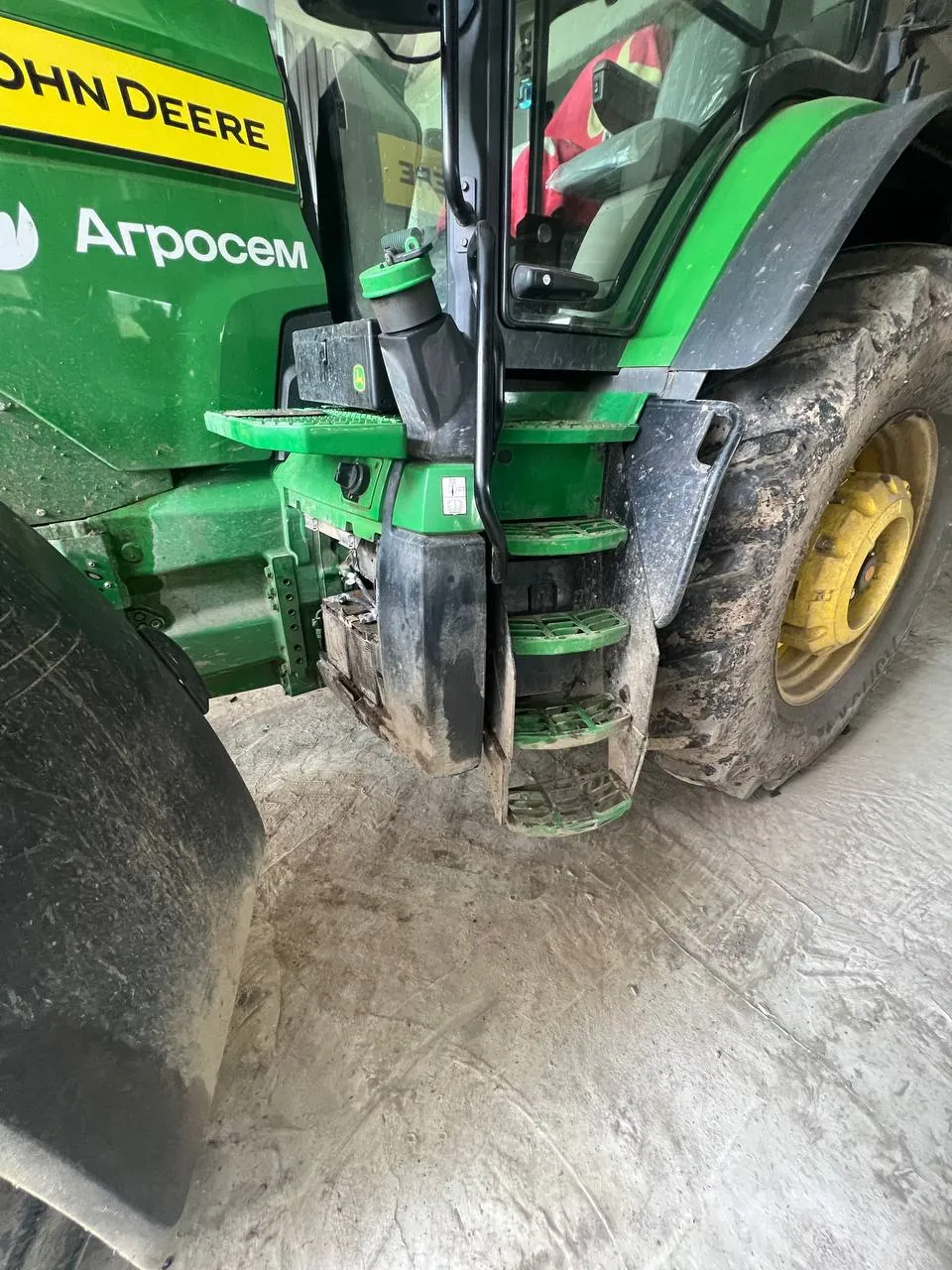 Фото 4 з ремонту — Ремонт паливного бака John Deere 8R370 — Піщани
