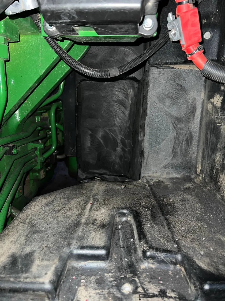 Фото 6 з ремонту — Ремонт паливного бака John Deere 8R370 — Шоломиничі