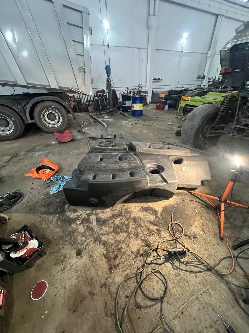 Фото 15 з ремонту — Ремонт паливного бака Claas Lexion — Новокарбівка