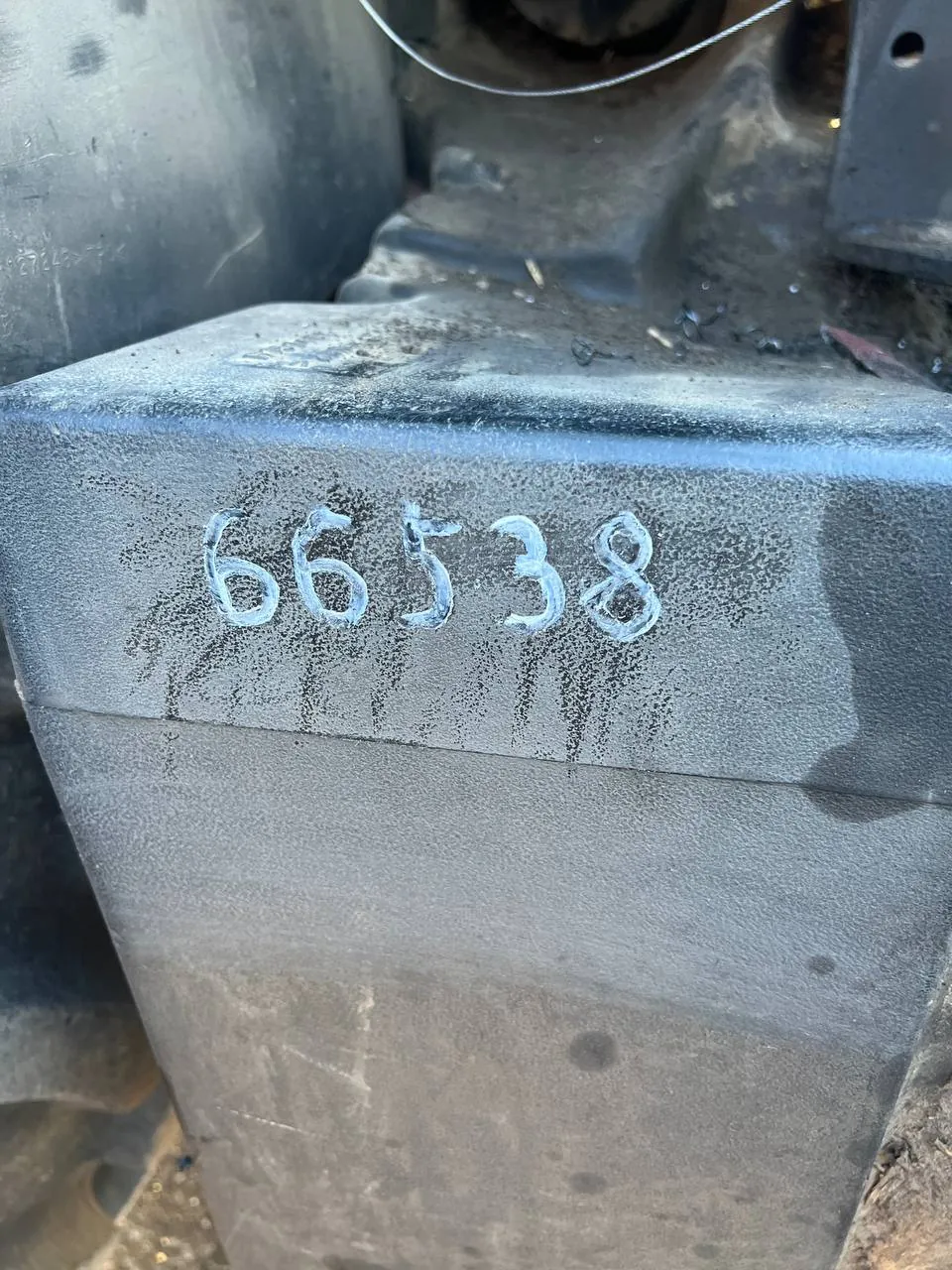 Ремонт паливного бака John Deere 8400 — Бушеве