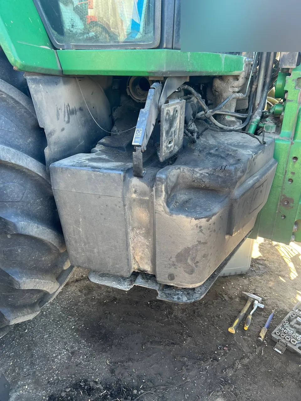 Фото 5 з ремонту — Ремонт паливного бака John Deere 8400 — Бушеве