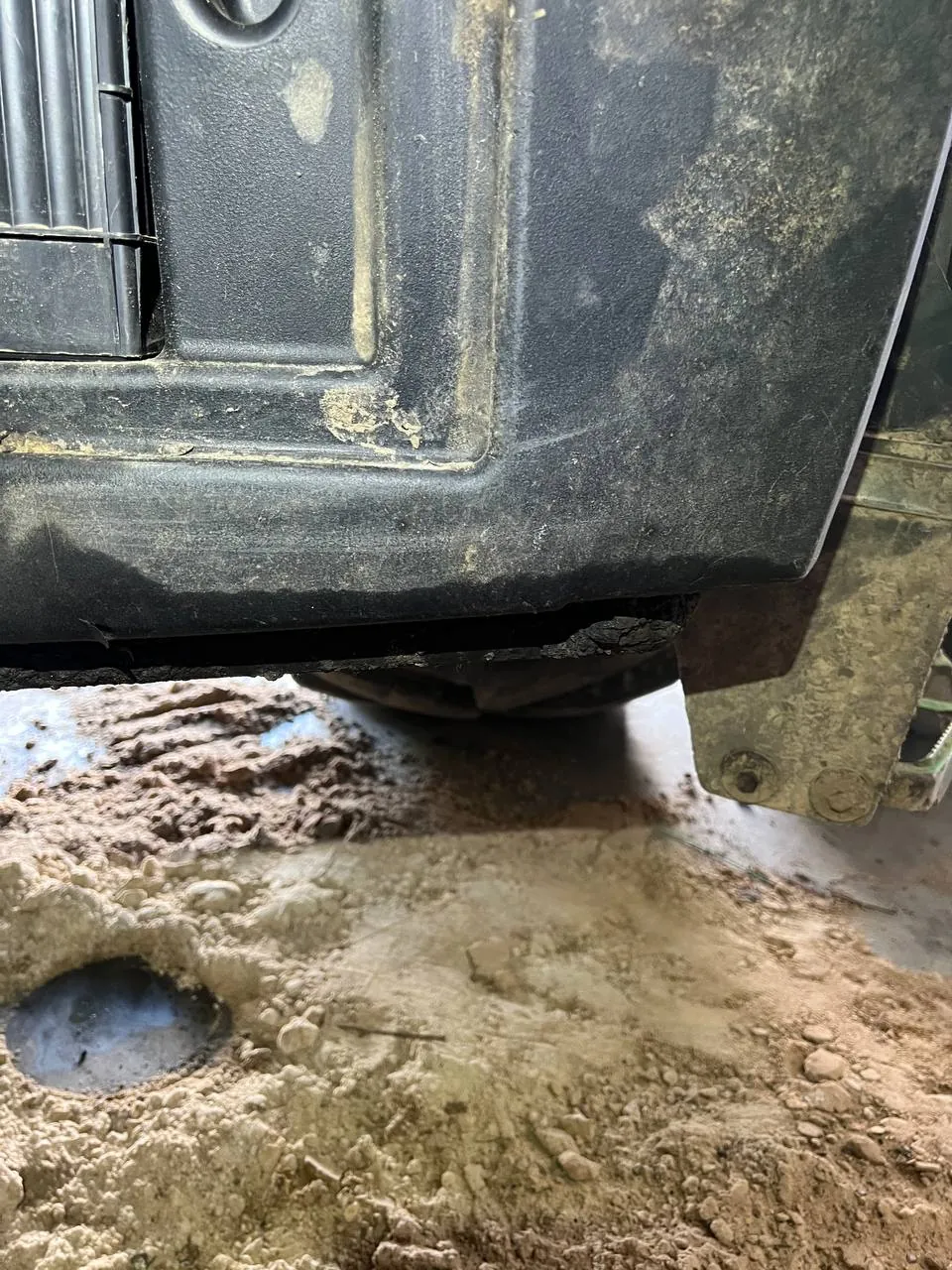 Фото 4 з ремонту — Ремонт паливного бака John Deere 8R 340 — Забріддя