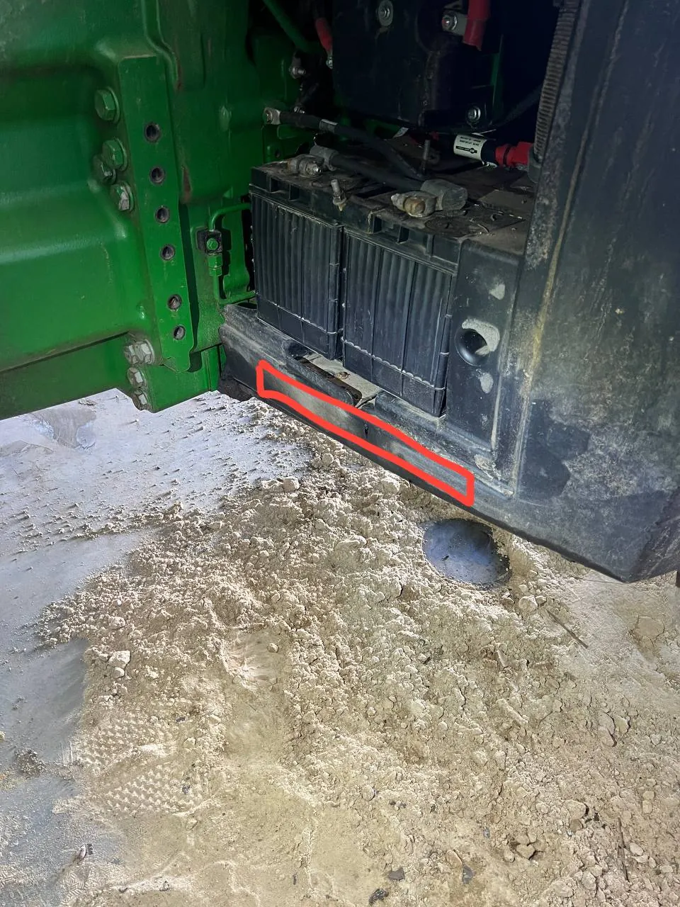 Фото 6 з ремонту — Ремонт паливного бака John Deere 8R 340 — Забріддя