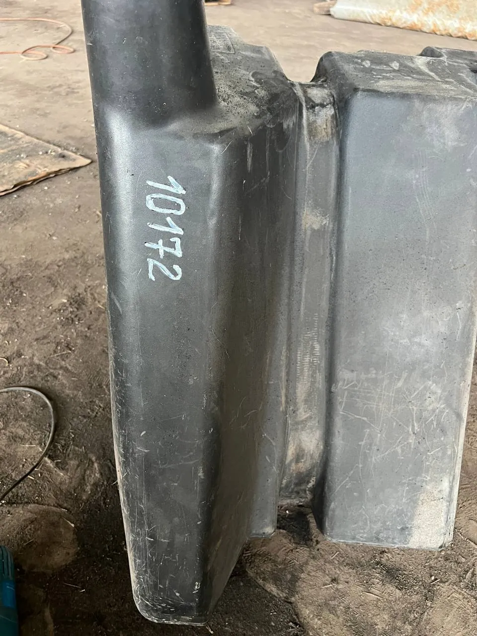 Ремонт паливного бака John Deere 6820 — Товмач