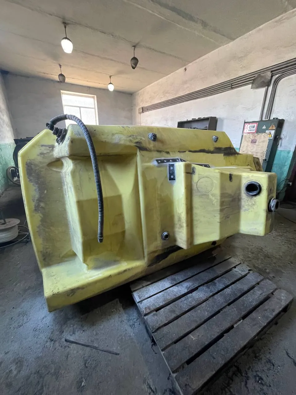 Фото 21 з ремонту — Ремонт бочки обприскувача Hardi Alfa — Кунисівці