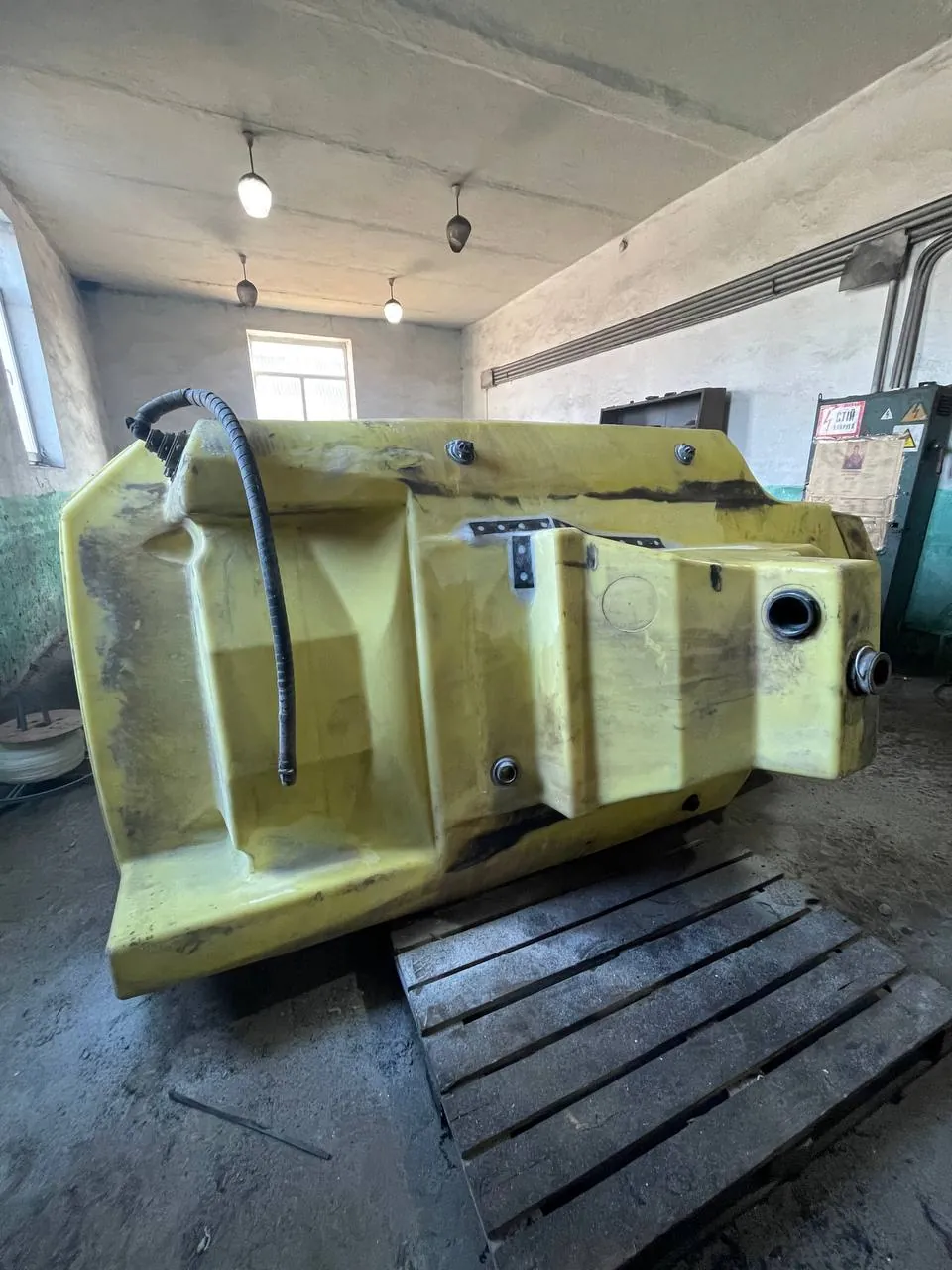 Фото 22 з ремонту — Ремонт бочки обприскувача Hardi Alfa — Кунисівці