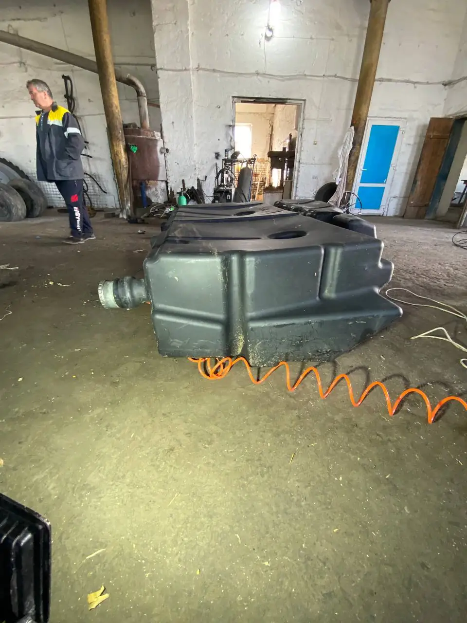 Фото 4 з ремонту — Ремонт паливного бака Claas Lexion 750 — Мідянівка (вересень 2025)