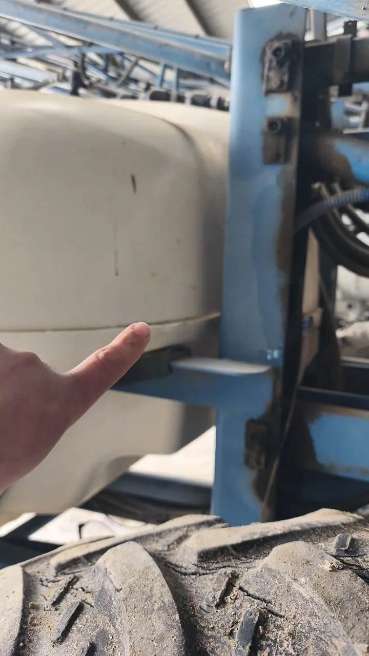 Фото 8 з ремонту — Ремонт бочки обприскувача Hardi Evrard