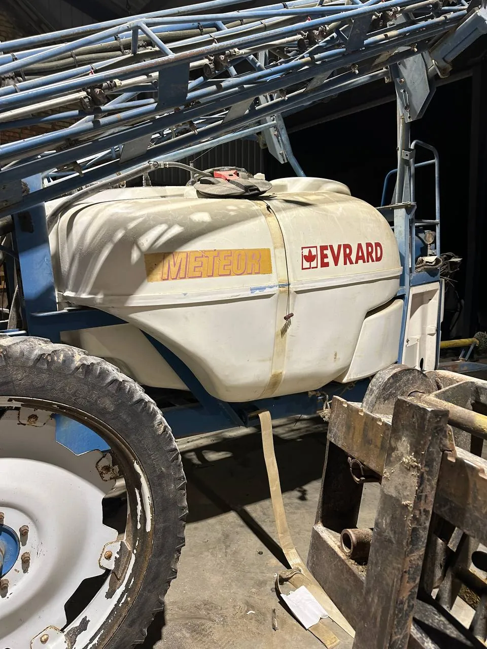 Фото 2 з ремонту — Ремонт бочки обприскувача Hardi Evrard