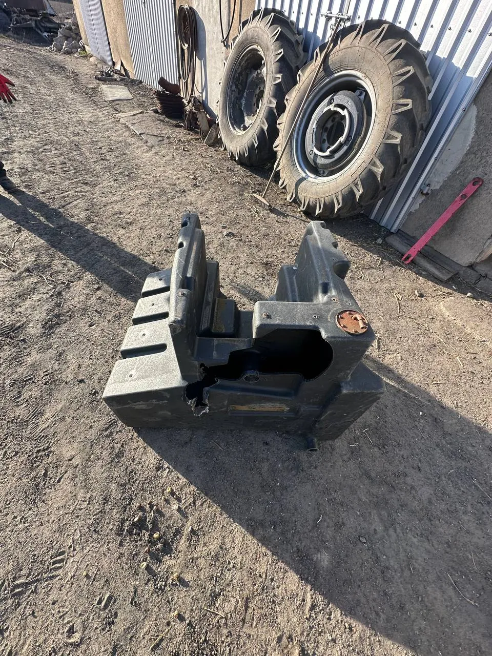 Фото 5 з ремонту — Ремонт паливного бака Fendt 900 Vario