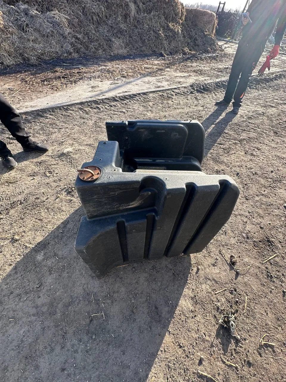 Фото 6 з ремонту — Ремонт паливного бака Fendt 900 Vario