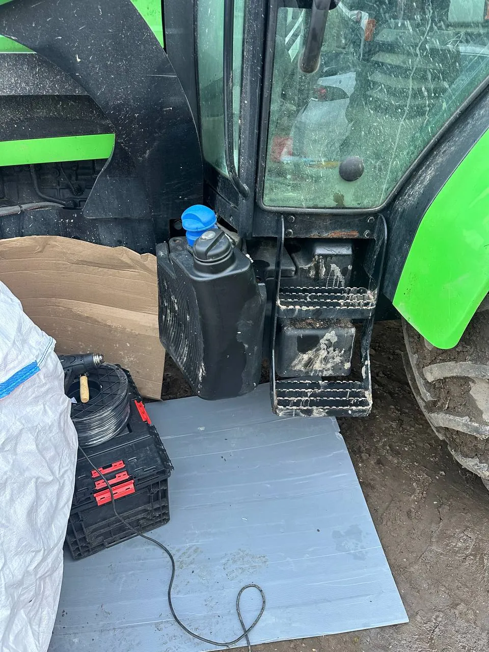 Фото 3 з ремонту — Ремонт паливного бака Deutz Fahr