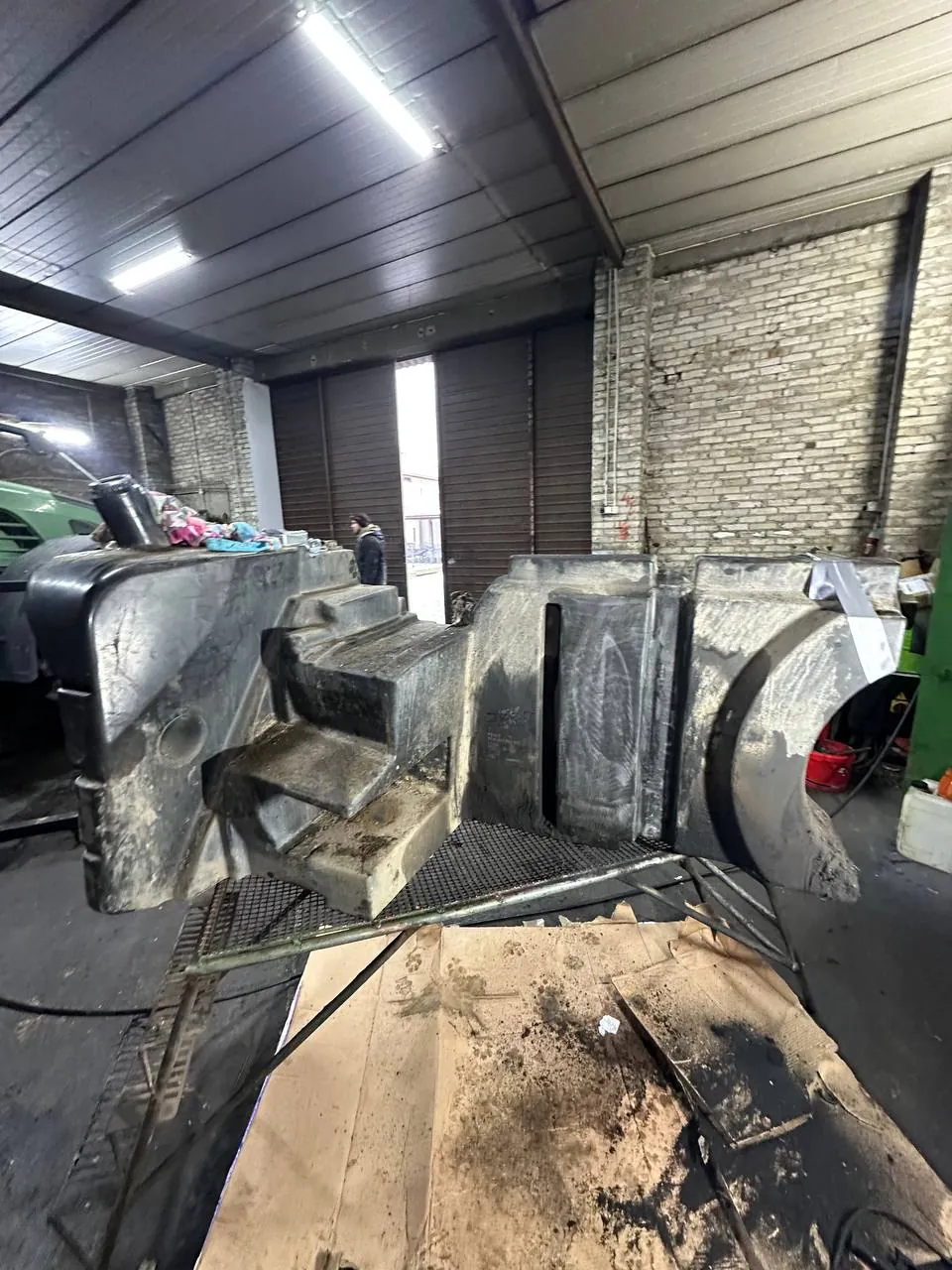 Фото 2 з ремонту — Ремонт паливного бака Fendt 924