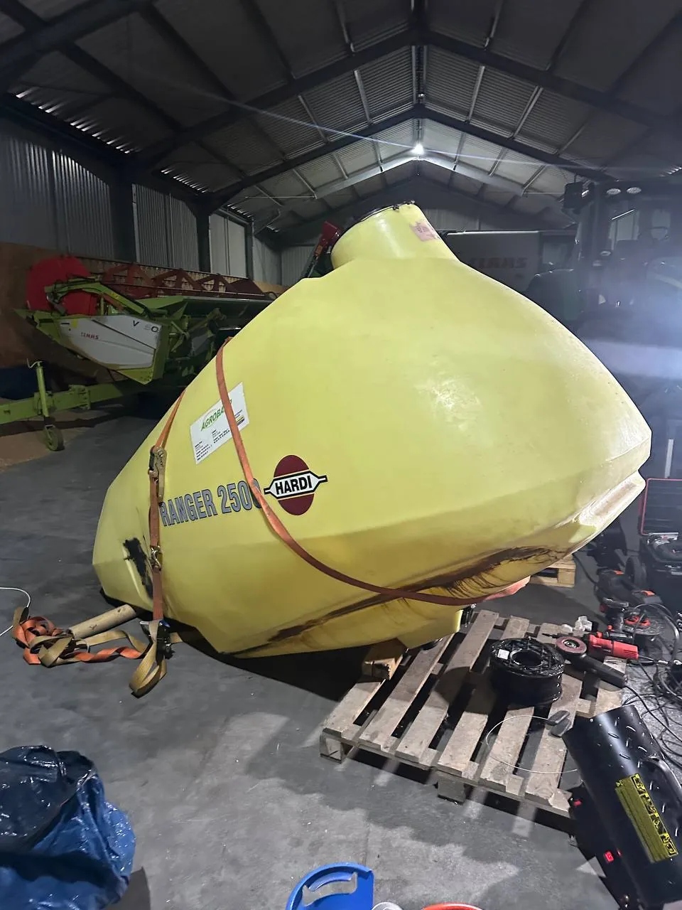 Фото 6 з ремонту — Ремонт бочки обприскувача Hardi Ranger 2500