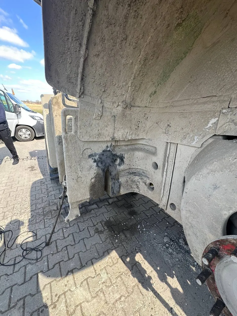 Фото 2 з ремонту — Ремонт паливного бака Fendt 930 Vario