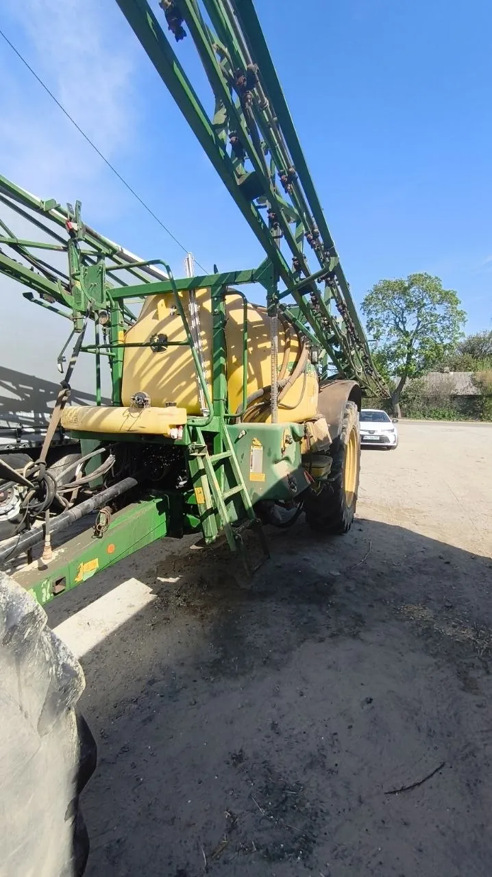 Фото 2 з ремонту — Ремонт бочки обприскувача John Deere M740