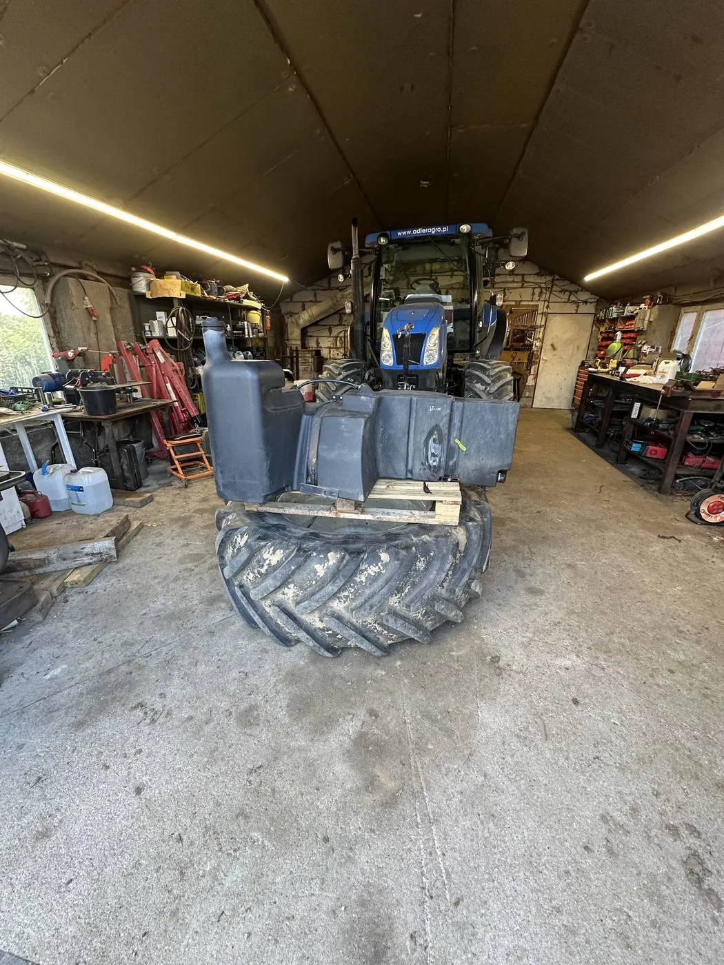 Фото 5 з ремонту — Ремонт паливного бака New Holland T6030