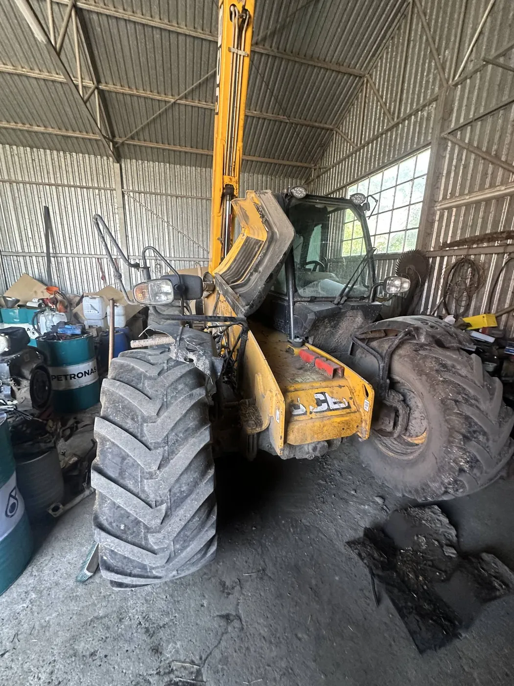 Фото 1 з ремонту — Ремонт паливного бака JCB 530-70