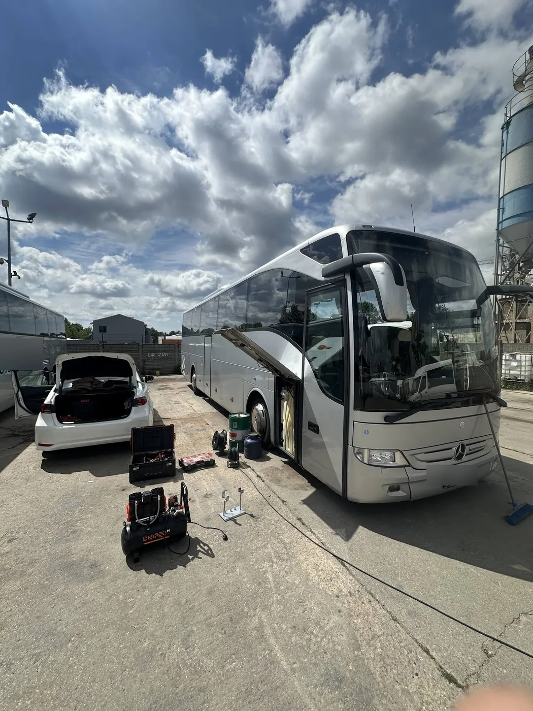 Ремонт паливного бака Mercedes-Benz (autokar)