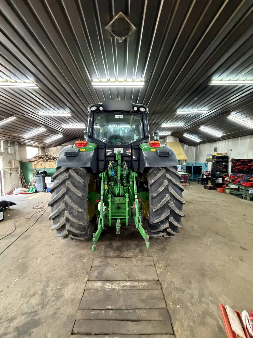 Фото 10 з ремонту — Ремонт паливного бака John Deere 6195M