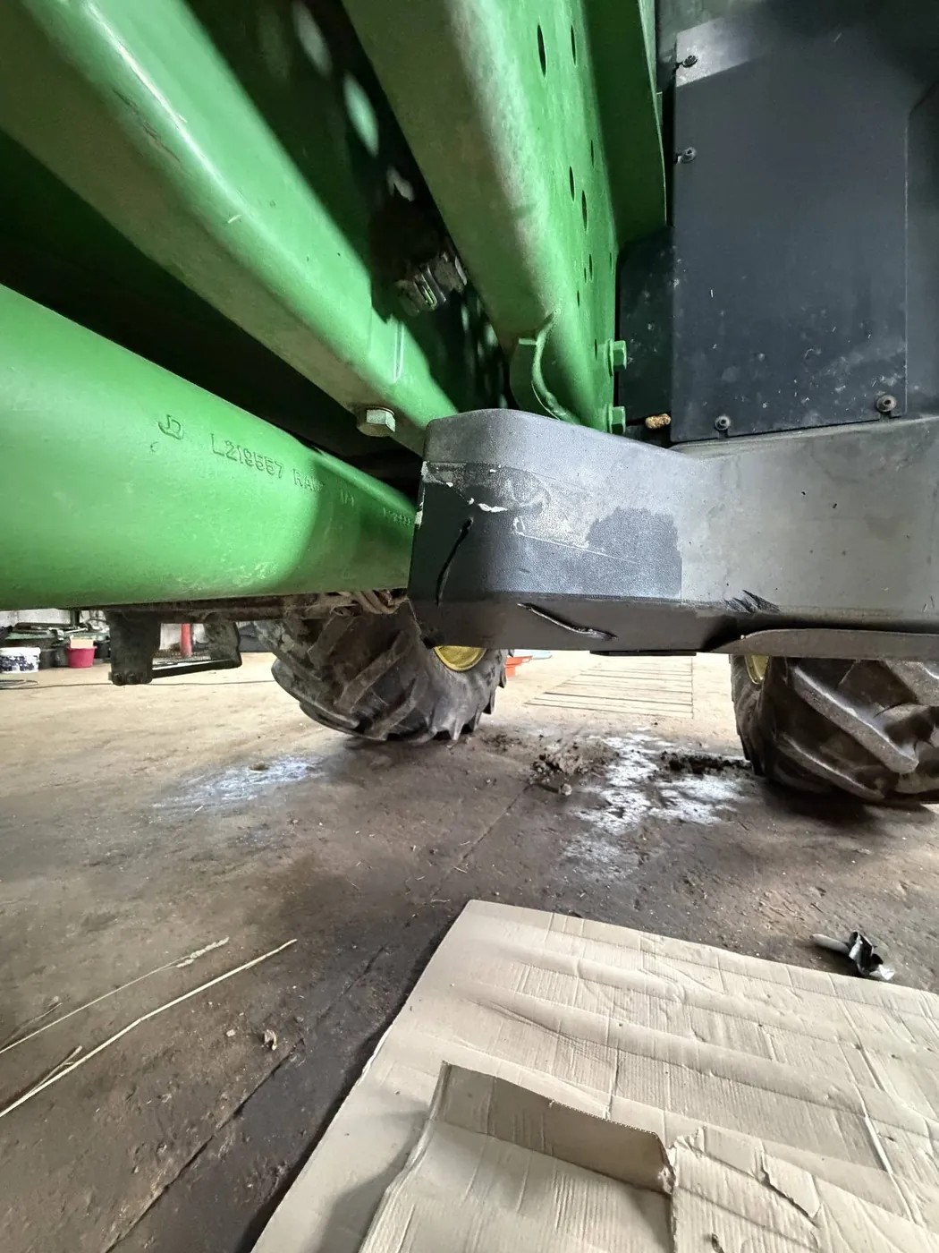 Фото 2 з ремонту — Ремонт паливного бака John Deere 6195M