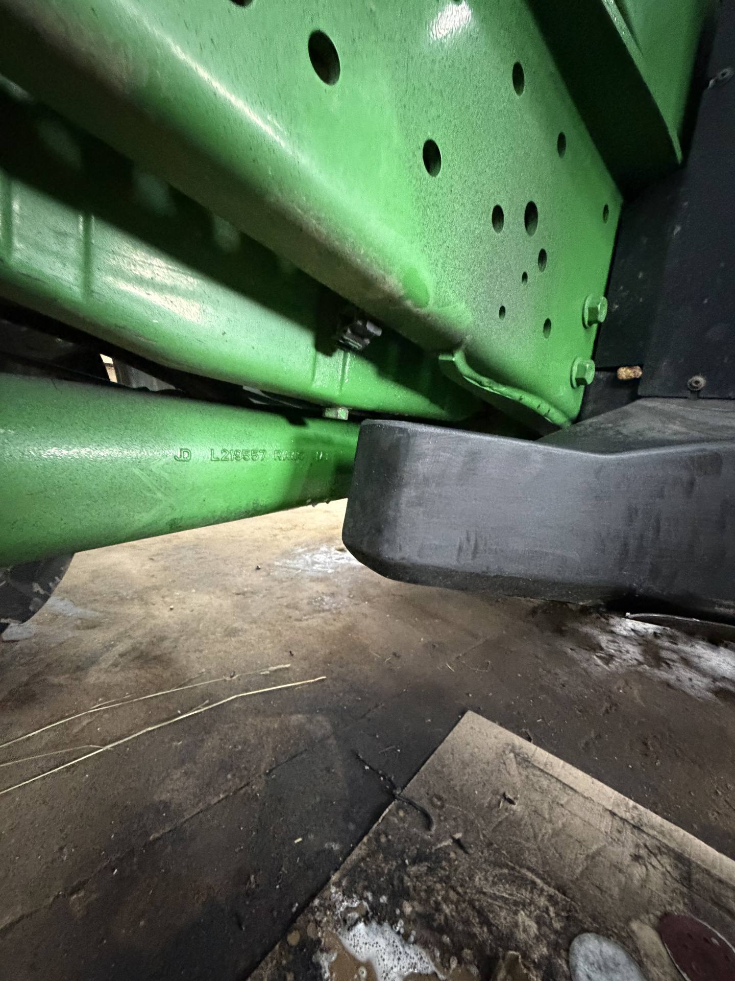 Фото 23 з ремонту — Ремонт паливного бака John Deere 6195M