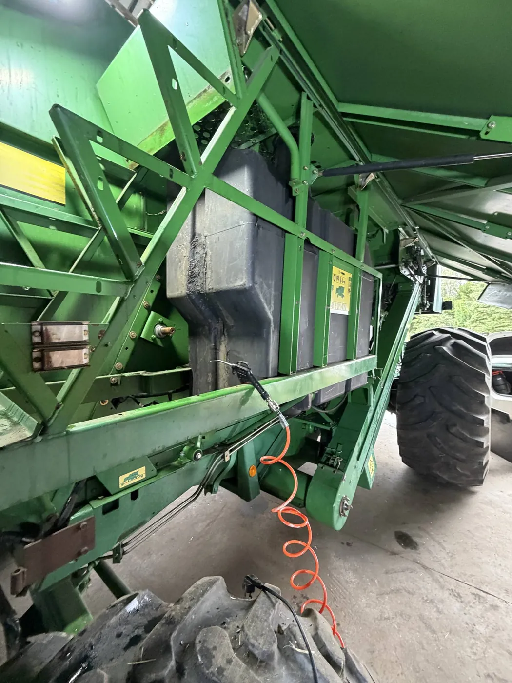 Фото 3 з ремонту — Ремонт паливного бака John Deere 1550